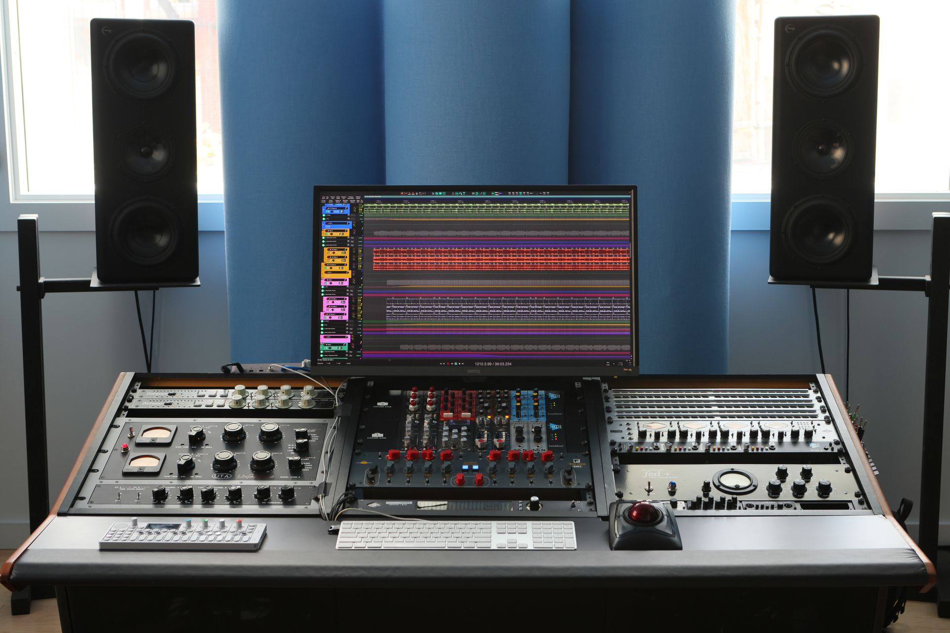 studio__05 5C7A7507.JPG