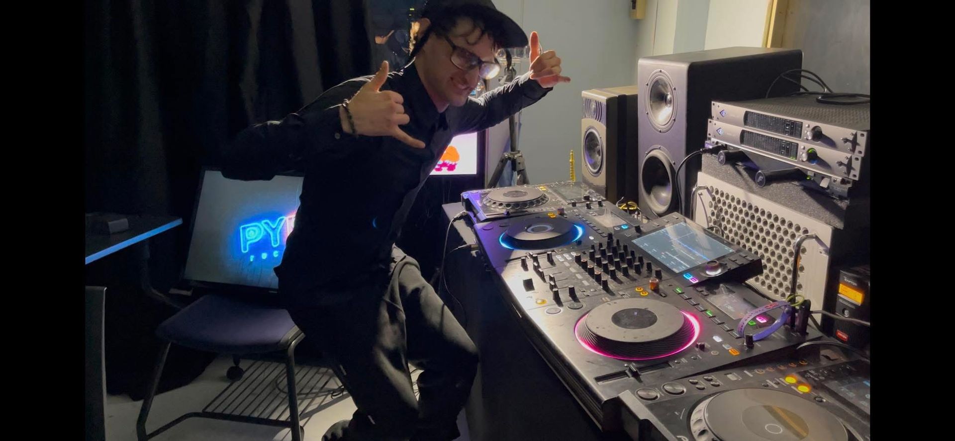 studio__image8.jpeg